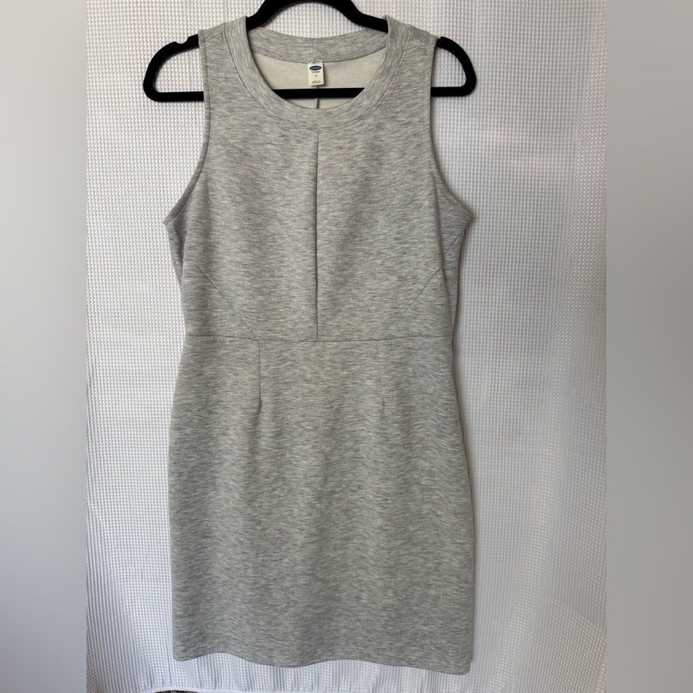 Gray sleeveless dress